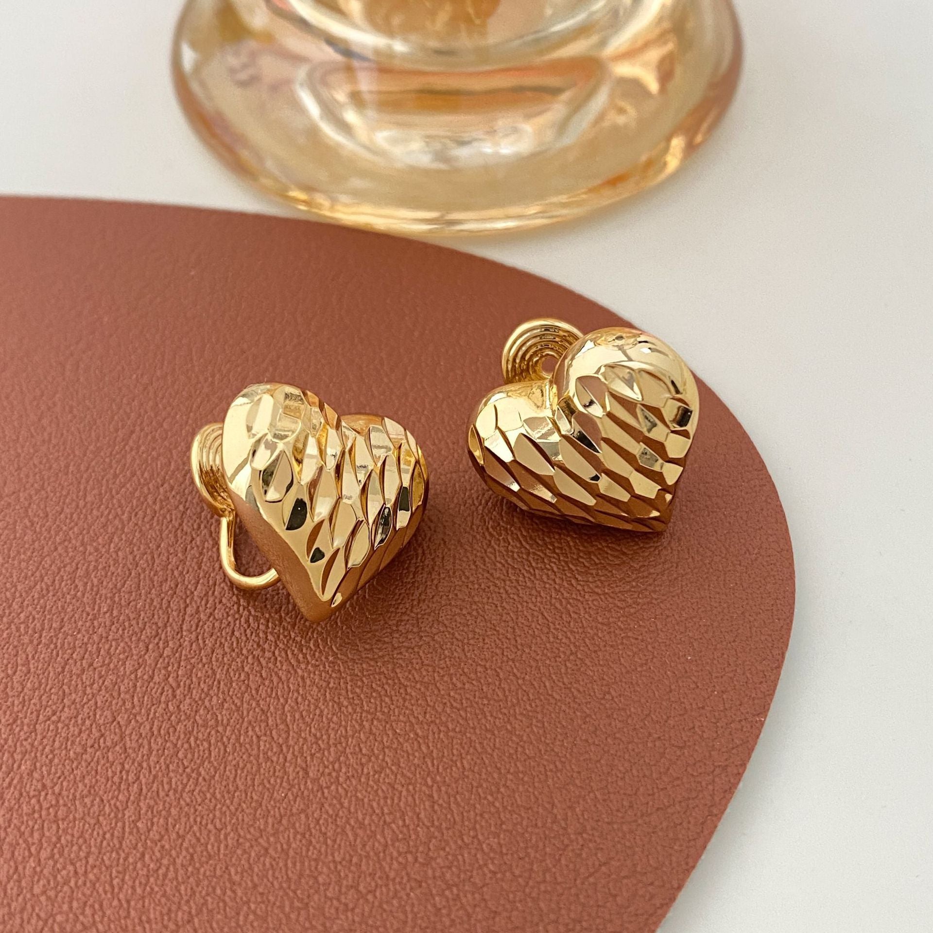 Simple And Elegant Irregular Heart-shaped Ear Clips