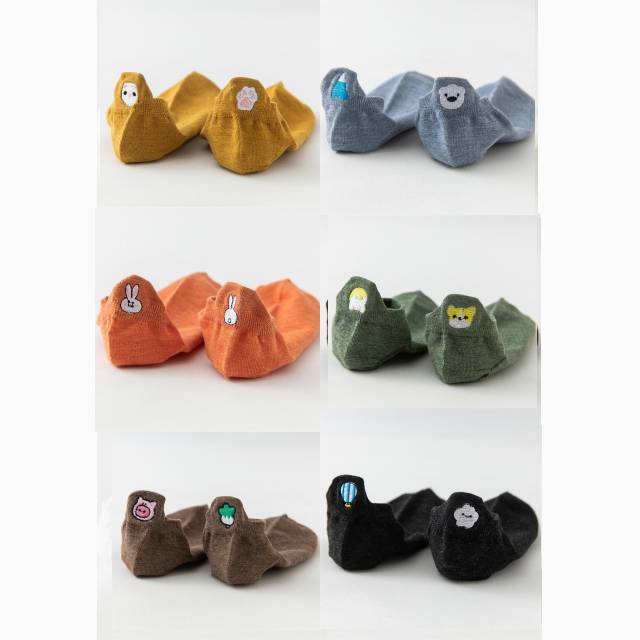 Four Seasons Style Cartoon Embroidered Ear Boat Socks Women