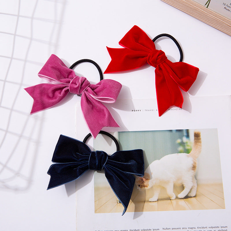 Vintage velvet bow hairpin