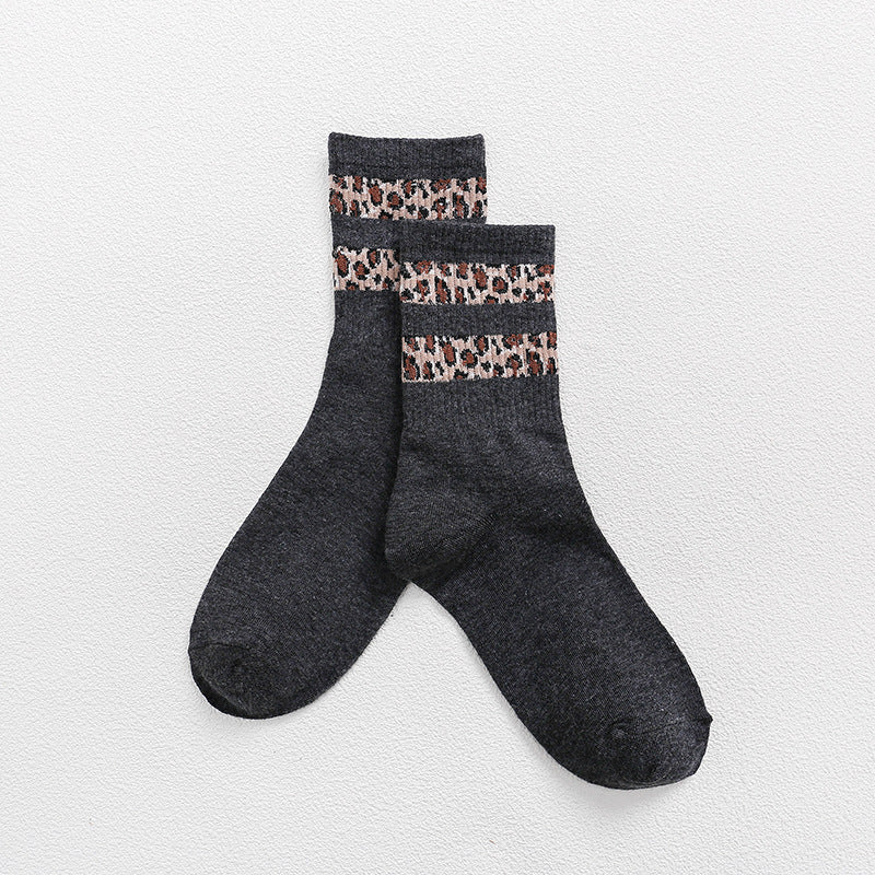 Mid-calf New Internet Hot Leopard Print Socks Women