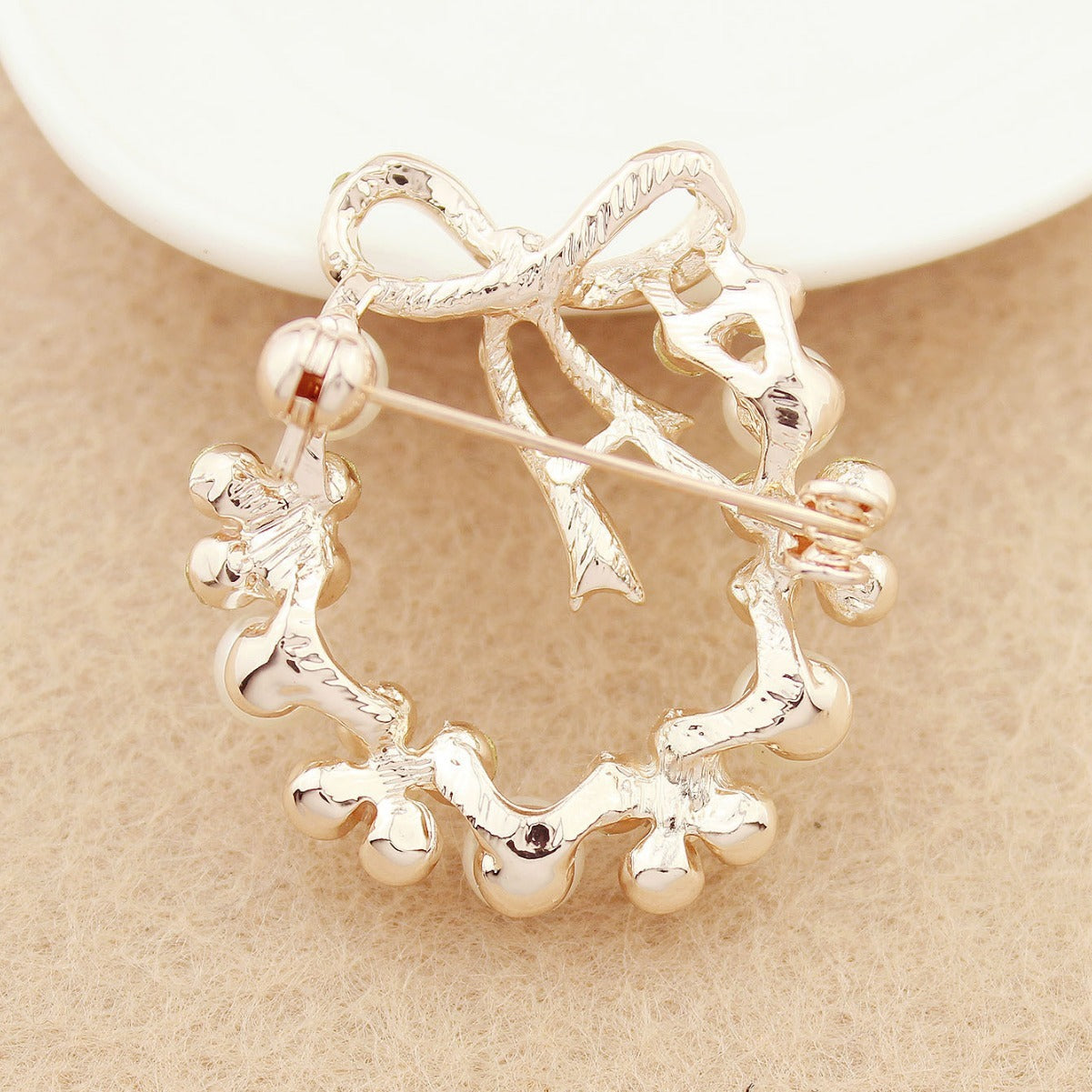 Pearl Rhinestone Bow Accessory Pin Brooch For Women