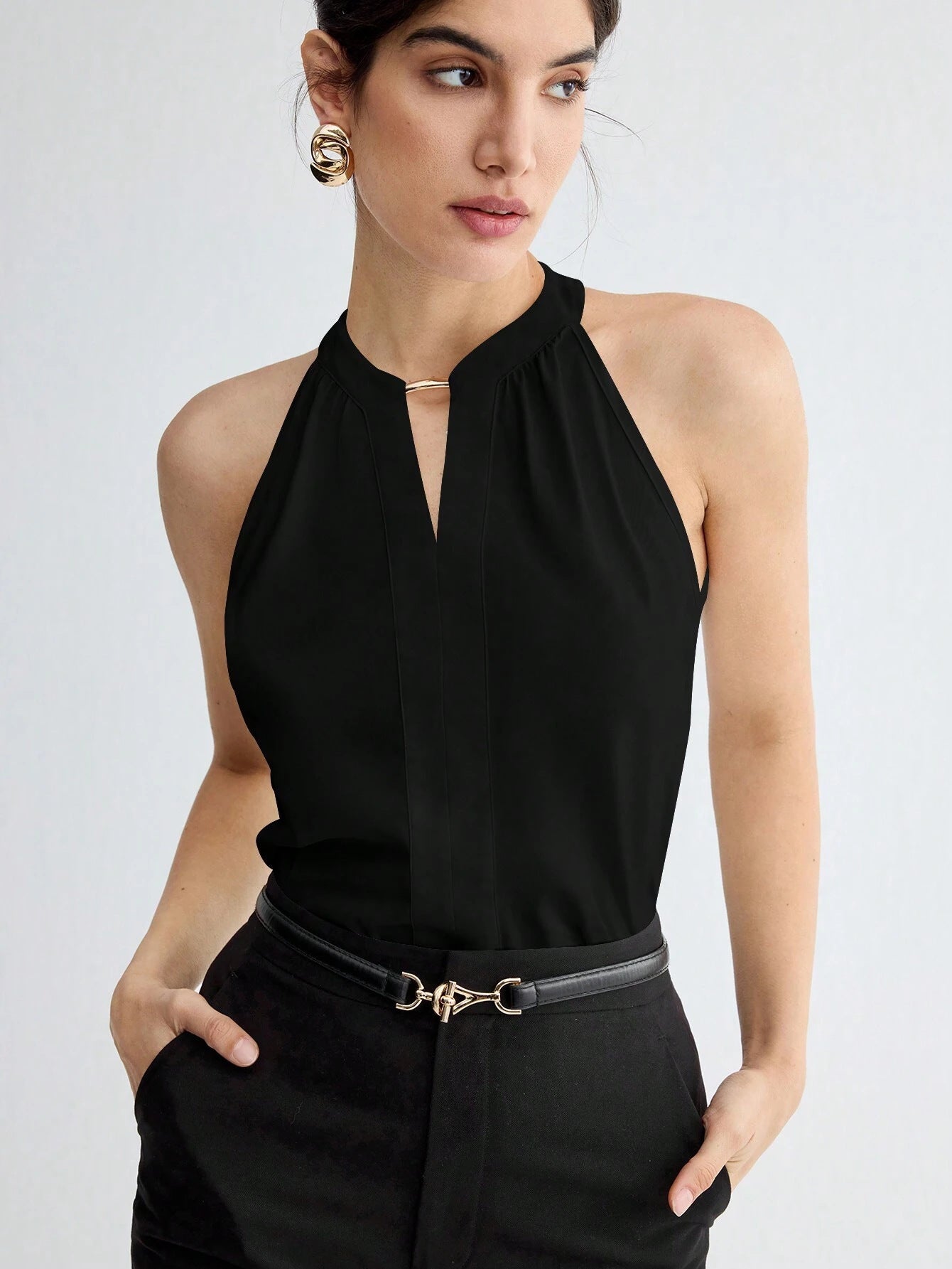 Commuting Essential Workplace Elegant And Versatile Sleeveless Halter Top