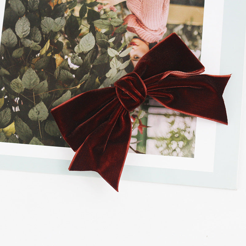Vintage velvet bow hairpin