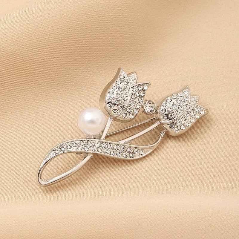 Seamless Anti-exposure Chest Pin With A Luxe Light- Luxury Vibe