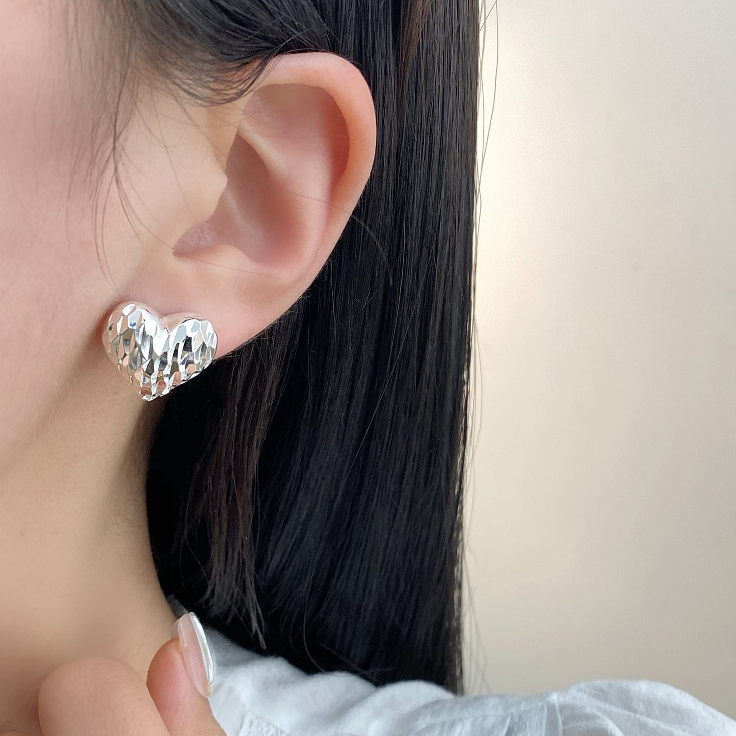 Simple And Elegant Irregular Heart-shaped Ear Clips