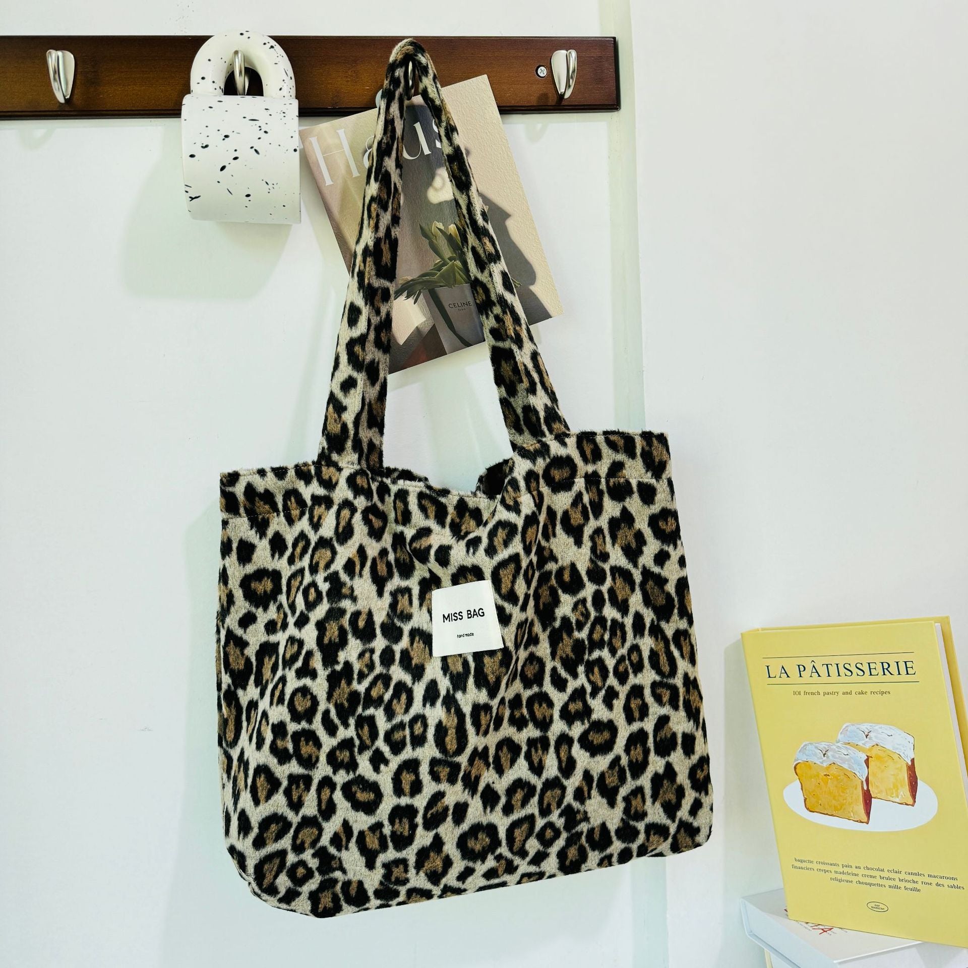 Women's Simple Large Capacity Shoulder Bag