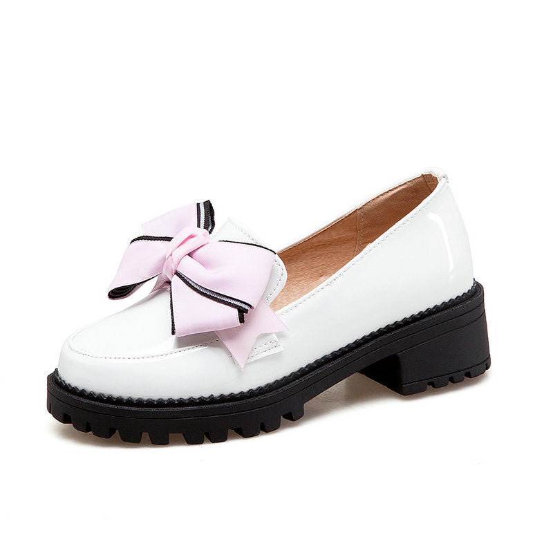 Vintage British bow leather shoes