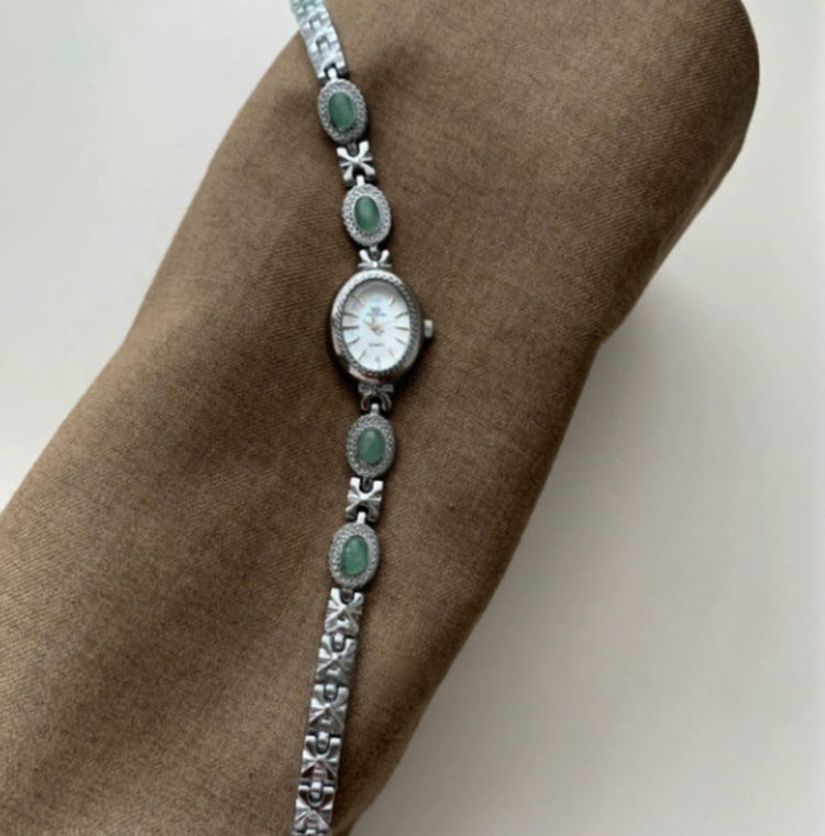 Green Jade Exquisite Niche Fashion Ladies Quartz Watch