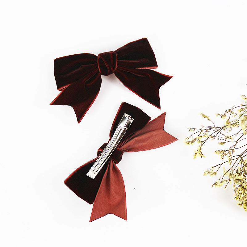 Vintage velvet bow hairpin