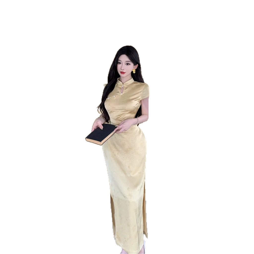 Chinese-style Soft Pale Yellow Dress That Flatters The Complexion