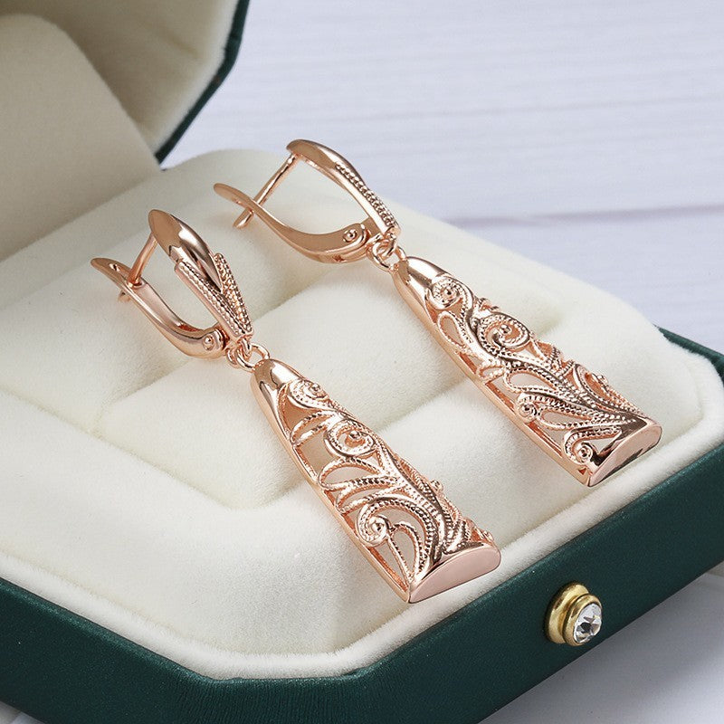 Court Retro Hollow-carved Earrings For Women