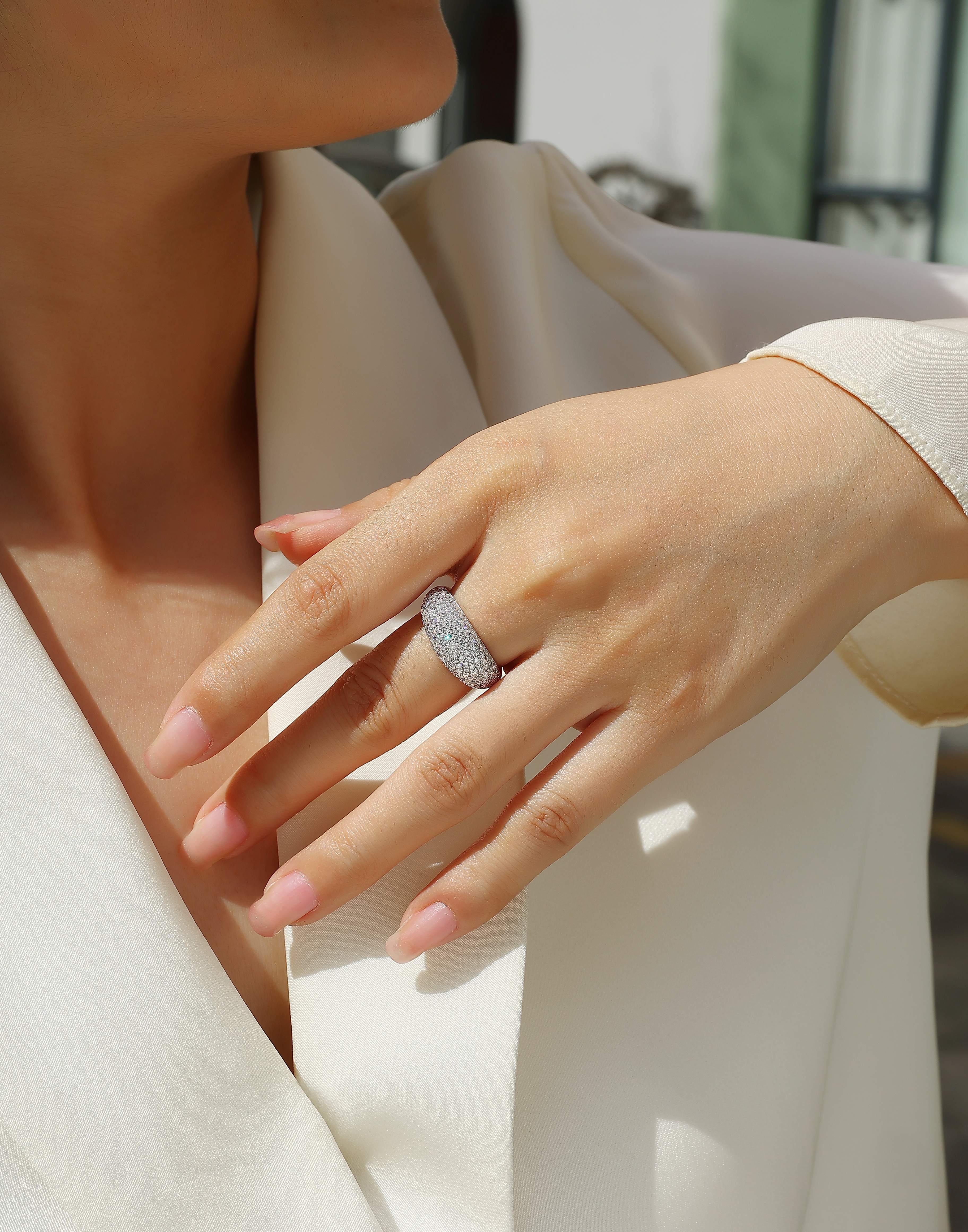 Moonlit Night Stars - A Wedding Ring Set With Top-quality Moissanite S925 Silver And Platinum-plated Diamond. The Ring Can Be Inspected With A Diamond Pen