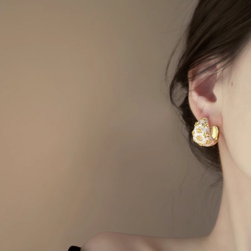Luxury-yet-affordable Golden-line Tassel Geometric Crystal Earrings