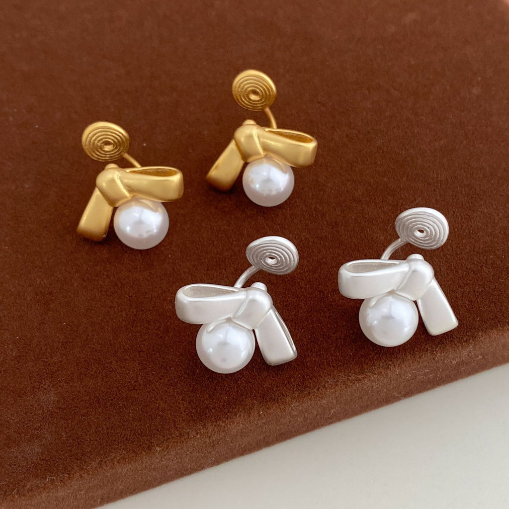 Matte Bow Pearl Luxury Temperament Earrings