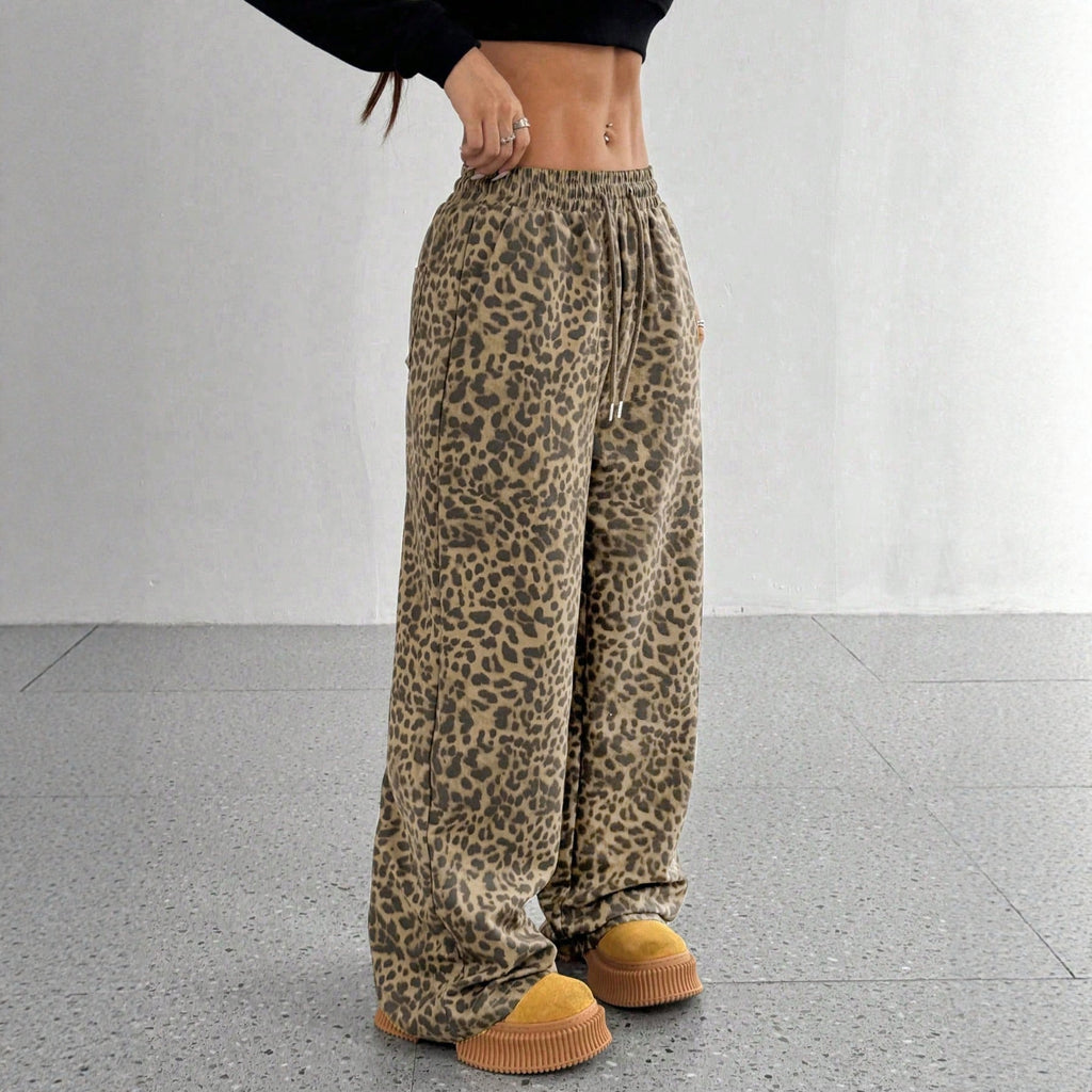 Fashionable And Versatile Leopard-Print Loose Casual Trousers