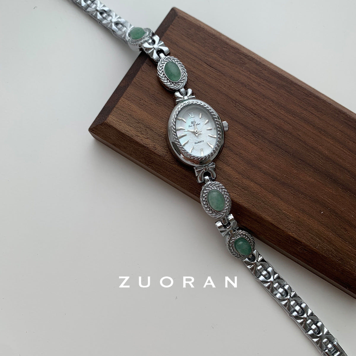 Green Jade Exquisite Niche Fashion Ladies Quartz Watch