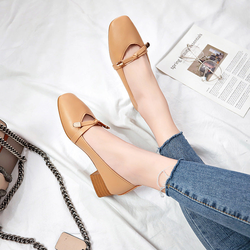 Vintage bow beanie shoes