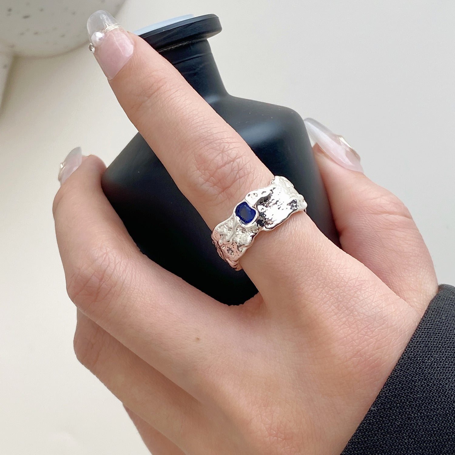 Niche Design High-end Irregular Texture Colored Diamond French Vintage Ring