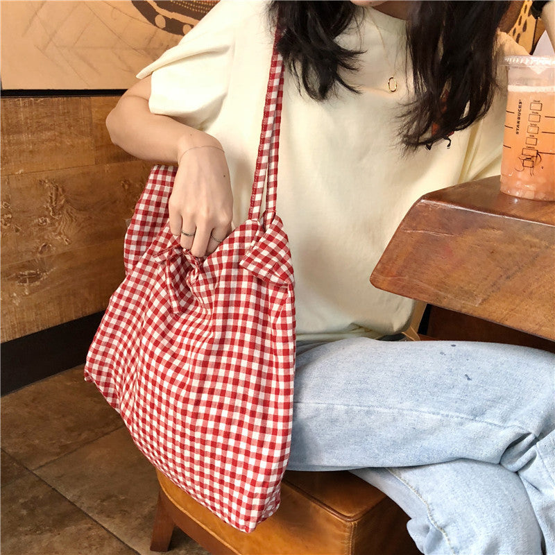 Summer New Red And White Plaid Girl's Heart Lace-up Cloth Bag