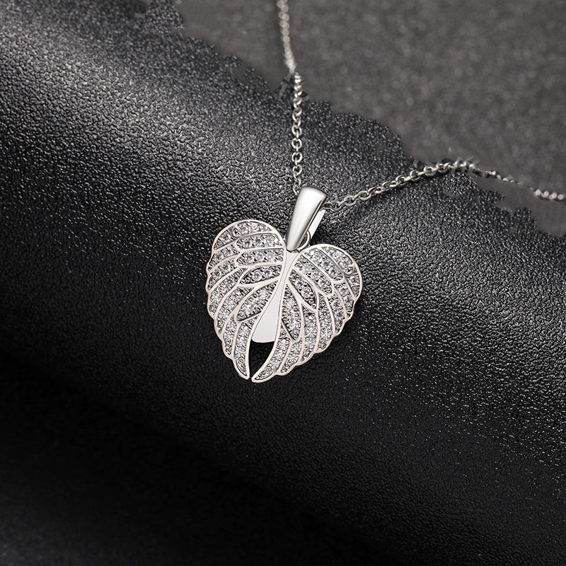Stainless Steel Heart-shaped Wing Open-and-close Pendant