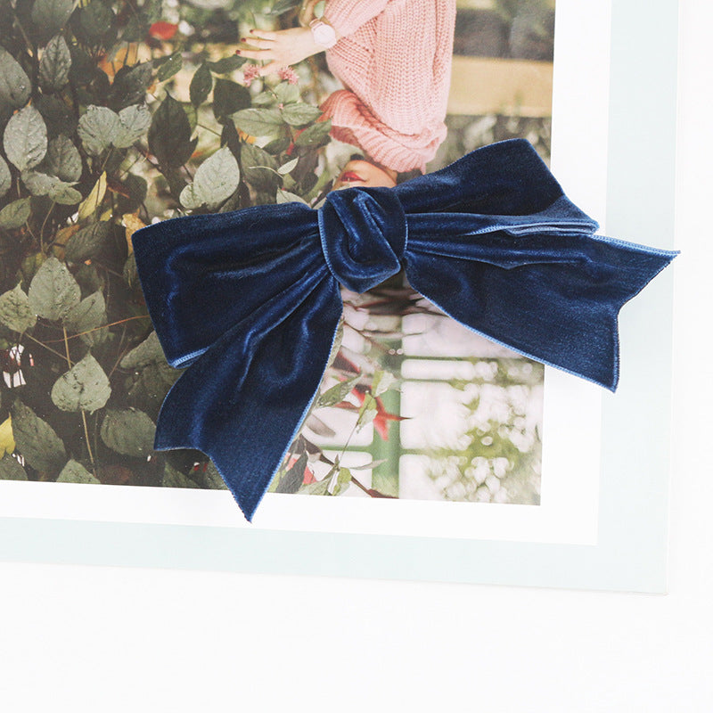 Vintage velvet bow hairpin