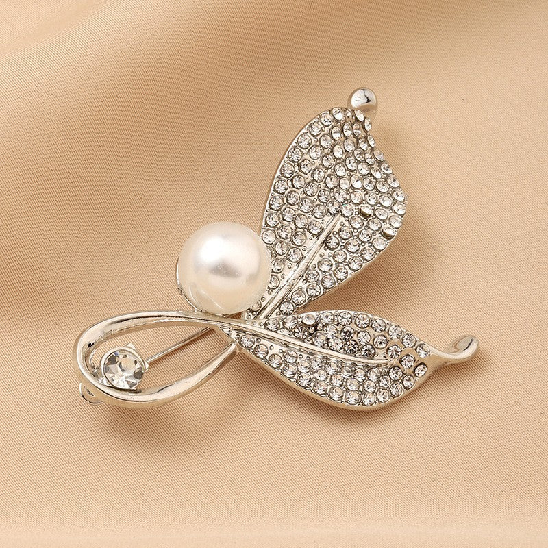 Seamless Anti-exposure Chest Pin With A Luxe Light- Luxury Vibe