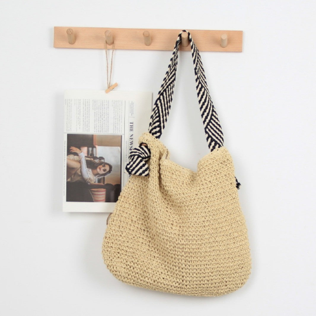 Simple And Stylish Straw Underarm Contrast Handmade Women's Bag