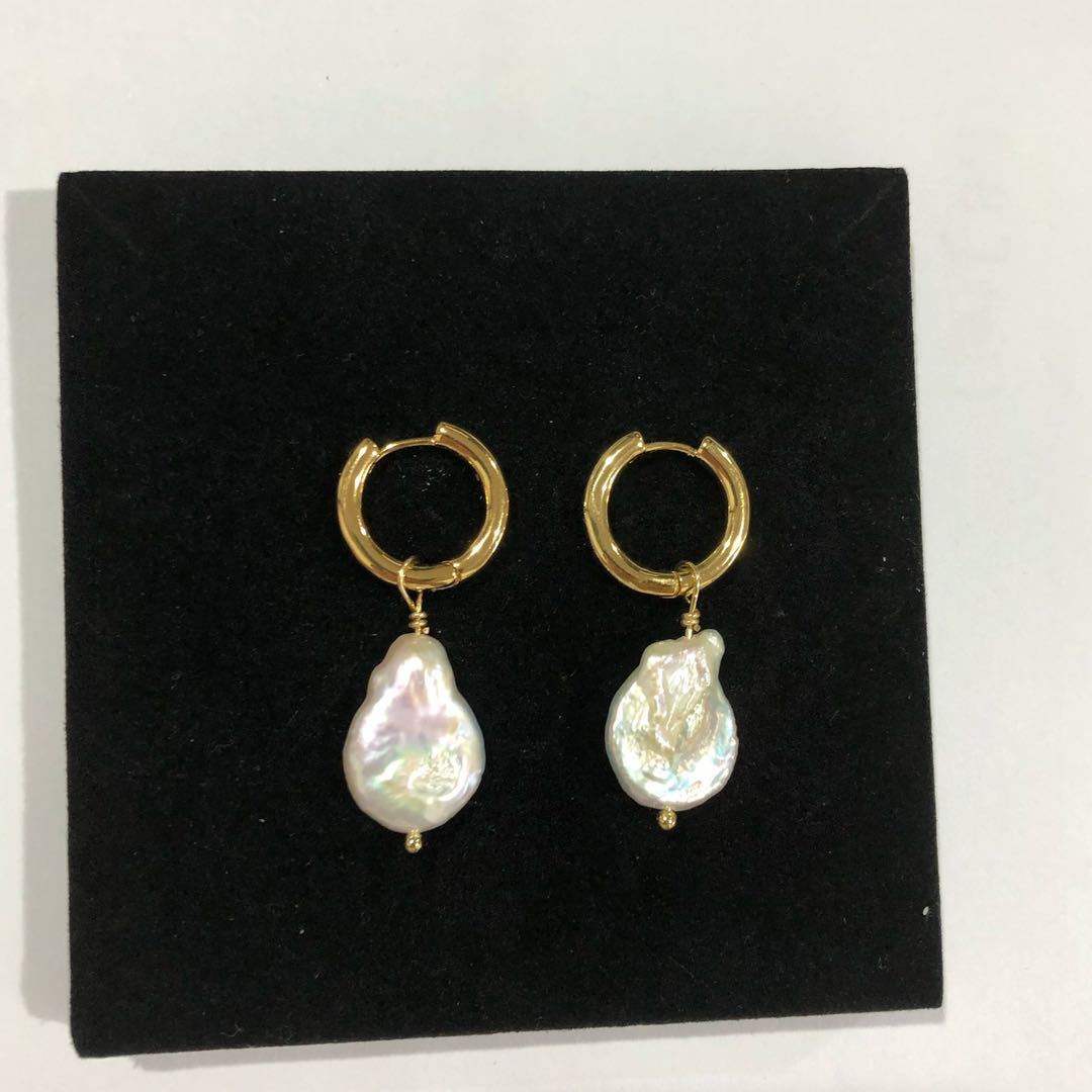 Niche-design Multi-functional Natural Pearl Women's Earrings