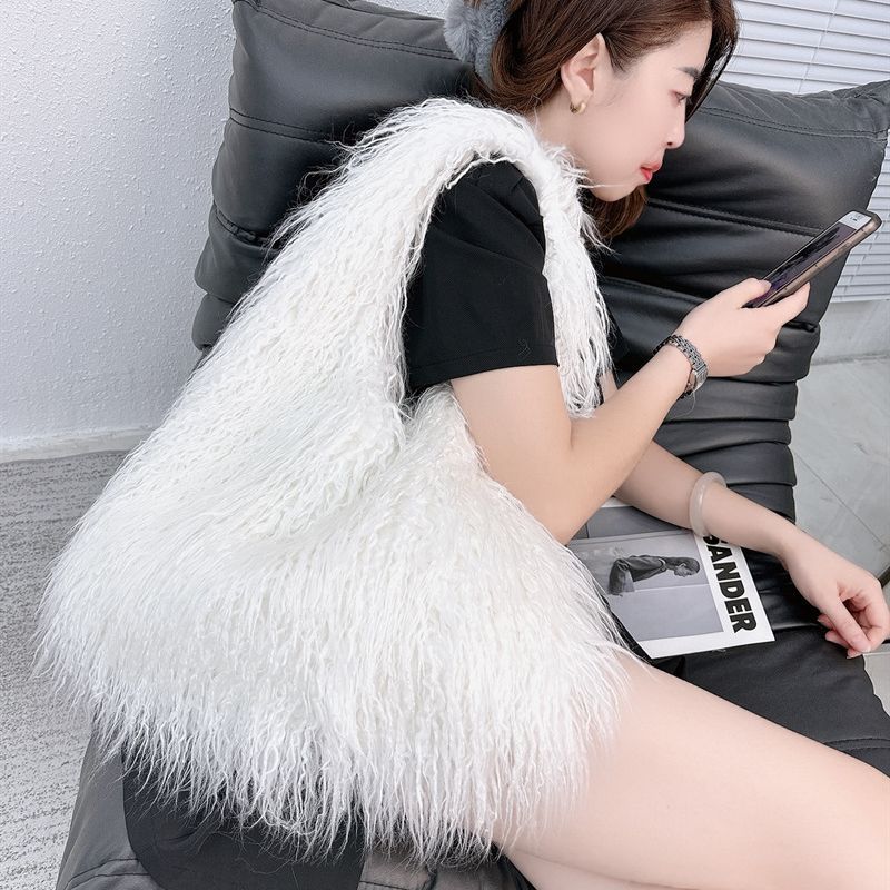 New Large Capacity Totes  Fur Plush Bag