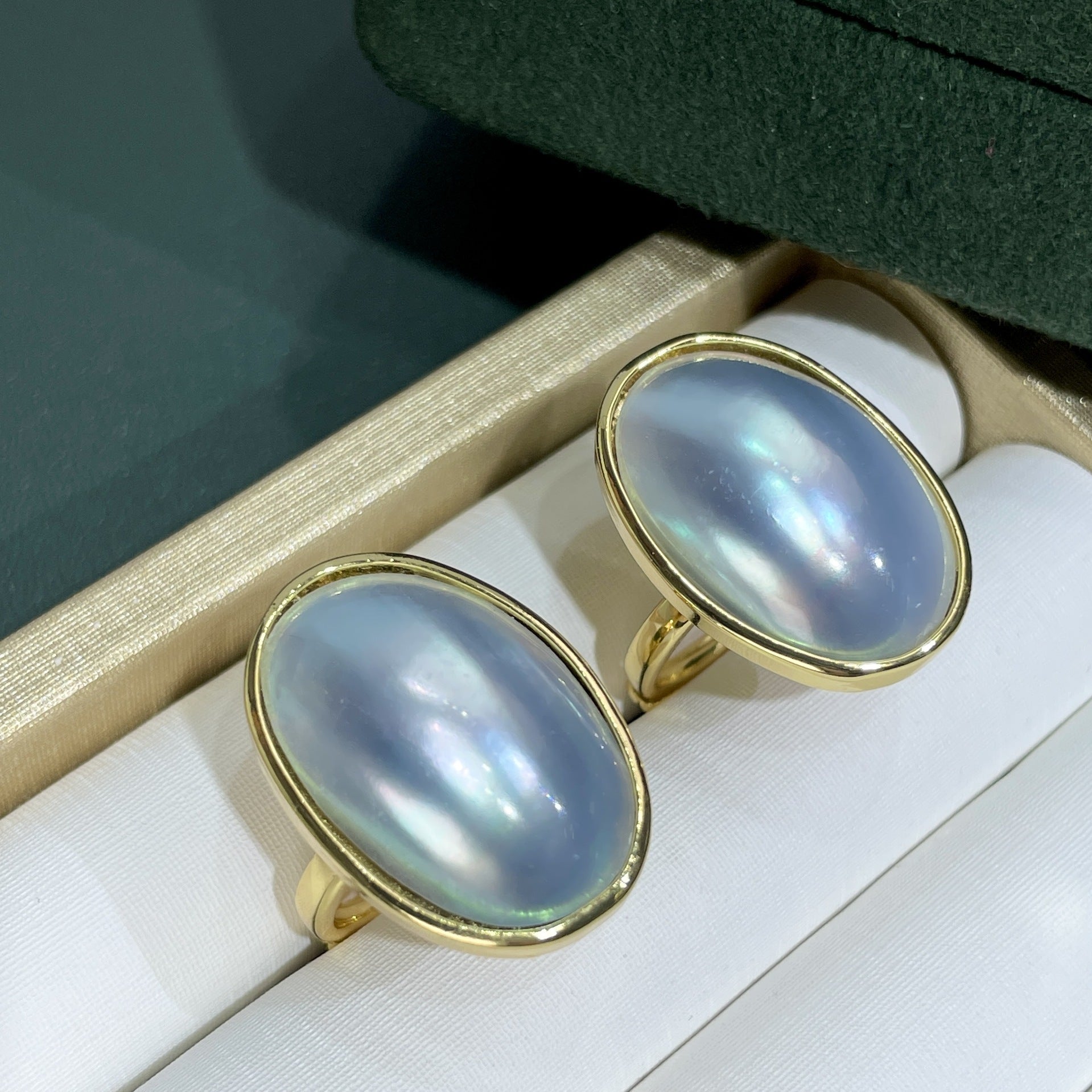 Blue-white Freshwater Starry Sky Blue Mabe Pearl Ring