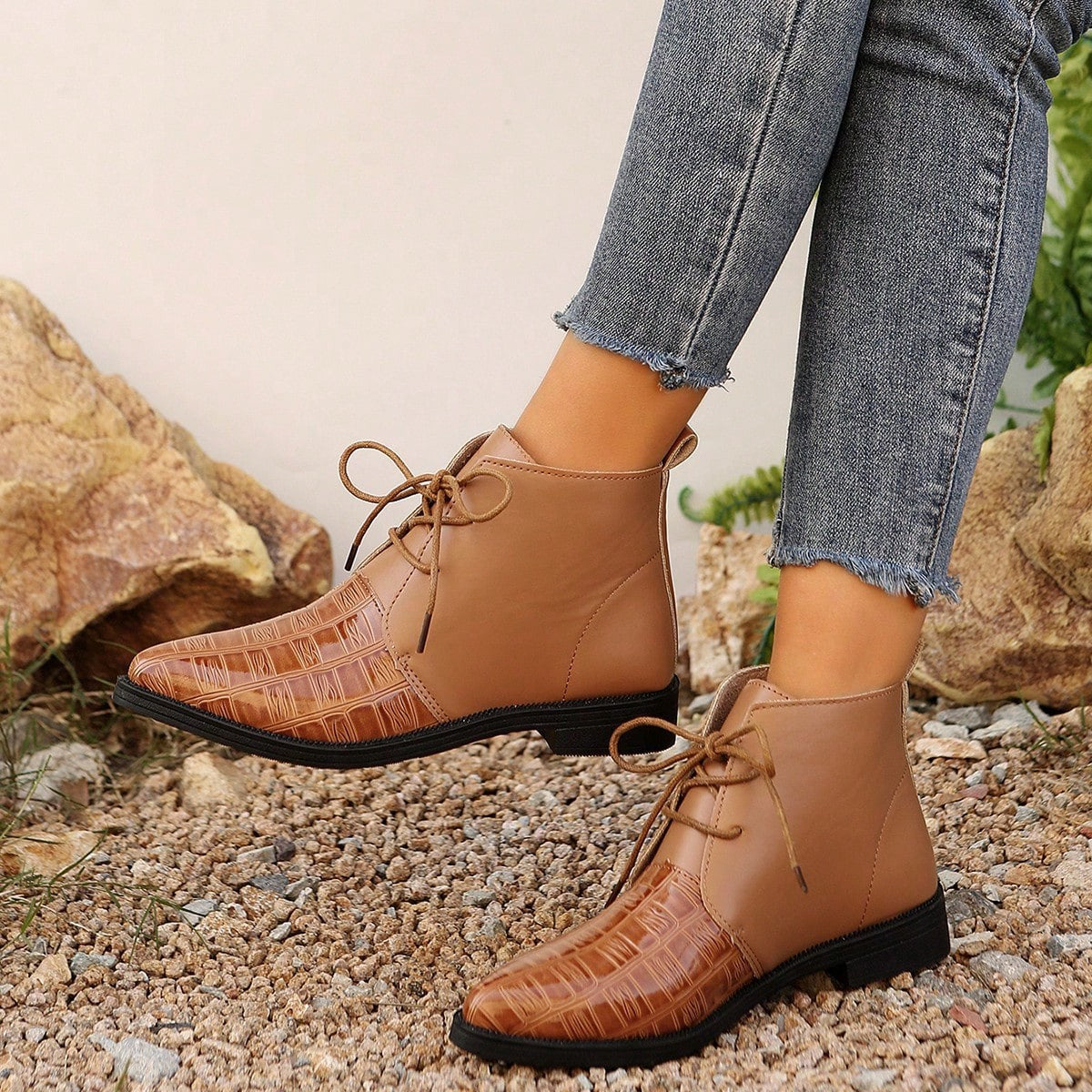 Retro Pointed Fashion Ankle Boots Women Flat Low Heel