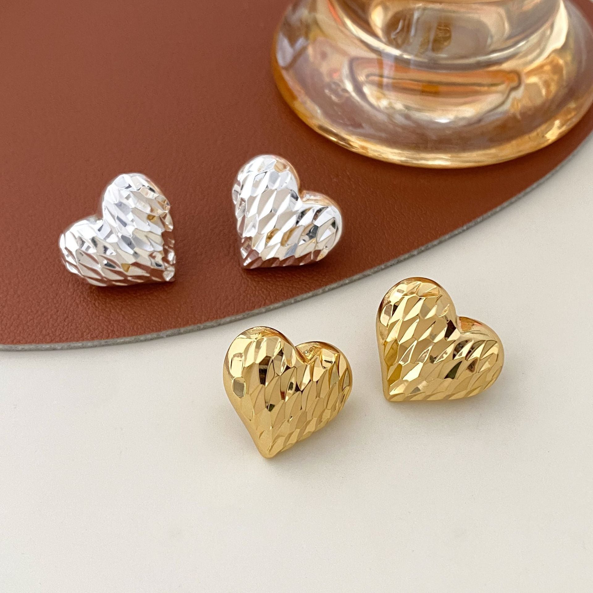 Simple And Elegant Irregular Heart-shaped Ear Clips